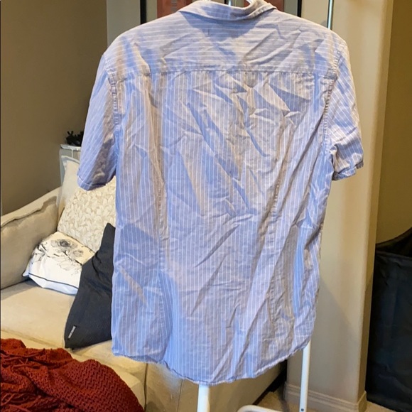 Men’s John Varvatos Button Up - Picture 3 of 3